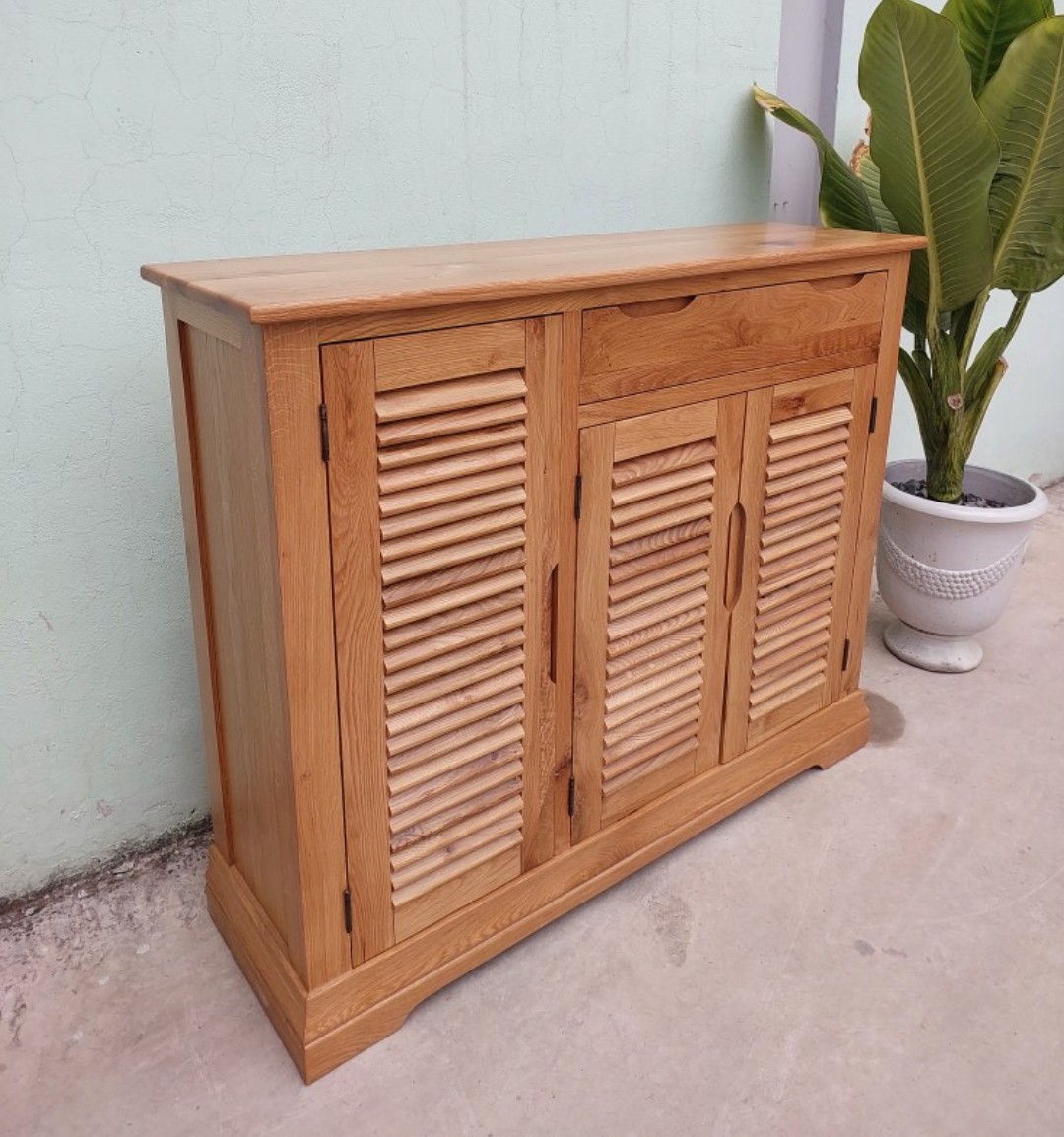 Tủ giày gỗ sồi 3 cánh tay nắm âm 1m2